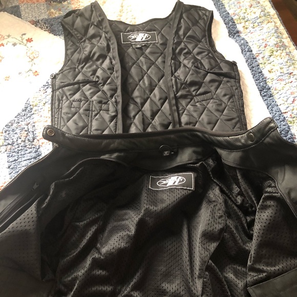 COPY - Motorcycle Leather Jacket - Picture 15 of 16